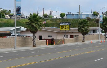 La Salina in Oceanside, CA - Building Photo - Building Photo