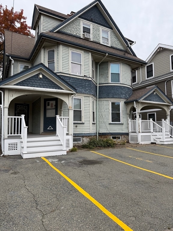 property at 13 Mansfield St