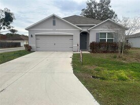 318 Montgomery Ct in Kissimmee, FL - Building Photo