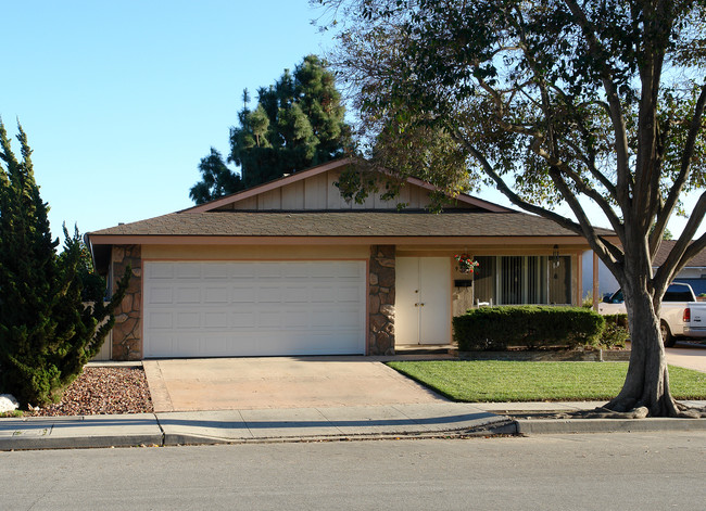 9346-9348 El Cajon St in Ventura, CA - Foto de edificio - Building Photo