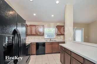 614 NE 2nd Ave in Mulberry, FL - Building Photo - Building Photo