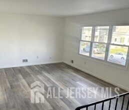 29 Wilson Ave in South River, NJ - Building Photo - Building Photo
