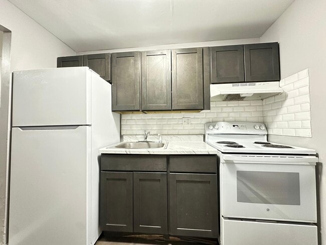 308 Main St in Darby, PA - Building Photo - Building Photo