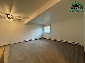 2605 S Barnette St, Unit 2-2409 in Fairbanks, AK - Building Photo - Building Photo