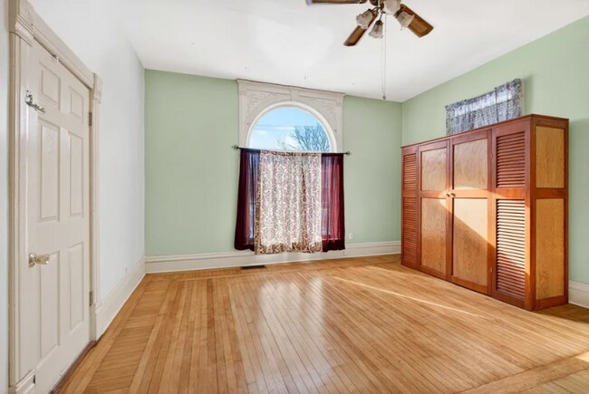 328 E Fond du Lac St, Unit Lower in Ripon, WI - Building Photo - Building Photo