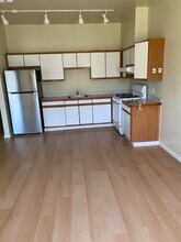 876 Valencia St in San Francisco, CA - Building Photo - Building Photo