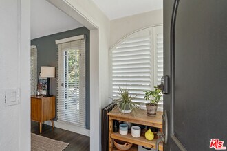 7951 Fountain Ave in West Hollywood, CA - Building Photo - Building Photo