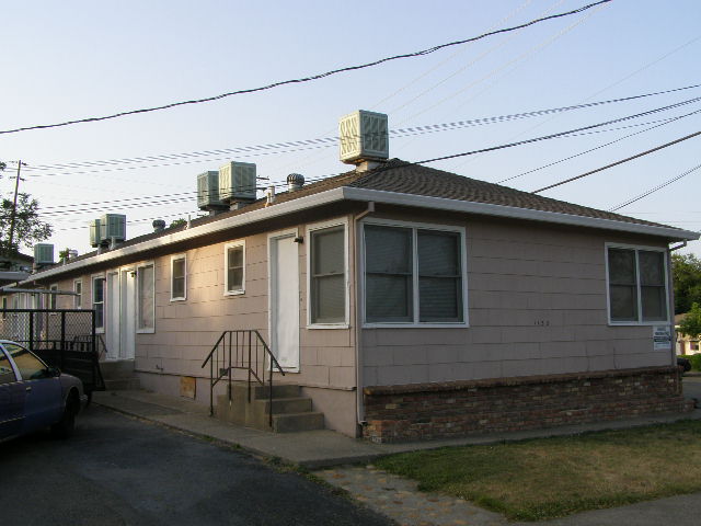 1955 East St in Redding, CA - Building Photo