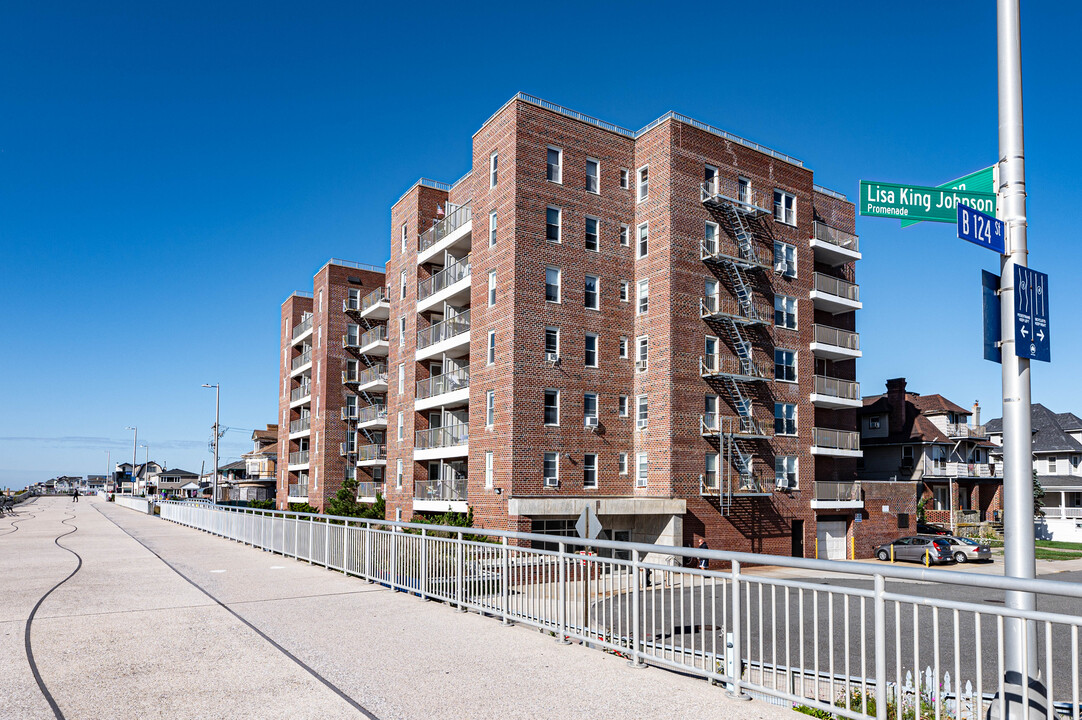 12410 Ocean Promenade in Far Rockaway, NY - Building Photo