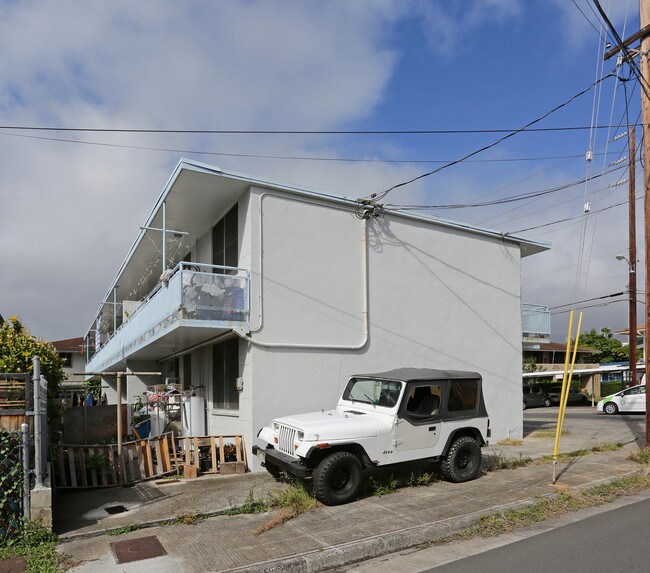 2837 Varsity Cir in Honolulu, HI - Foto de edificio - Building Photo