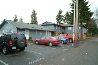 638 Moses Ln S in Renton, WA - Building Photo - Building Photo