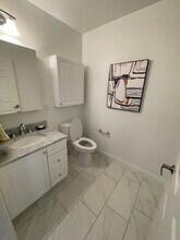 9 Independence Dr in Chestnut Hill, MA - Building Photo - Building Photo