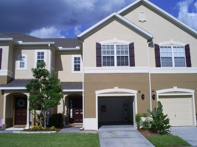 property at 620 Pinebranch Cir