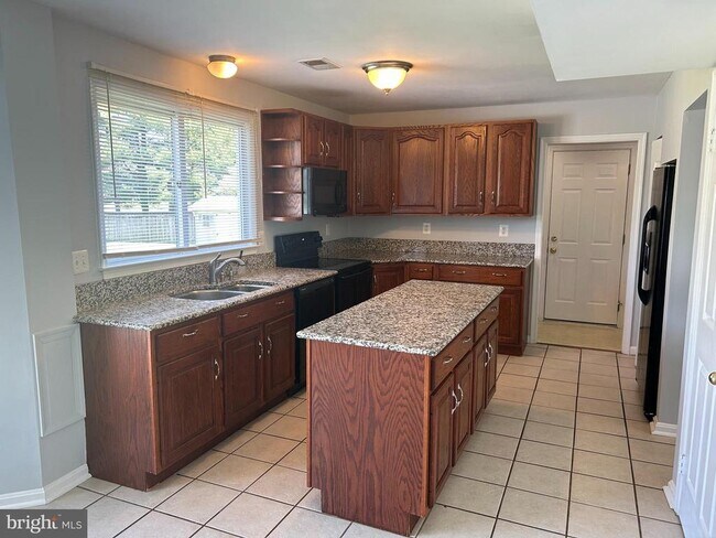 11961 Lexington Dr in Dunkirk, MD - Building Photo - Building Photo