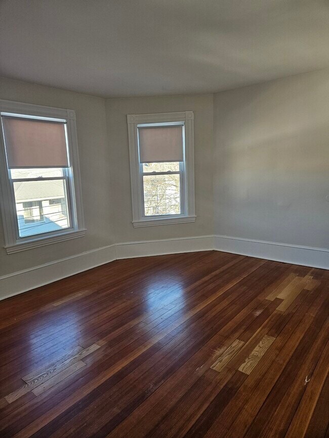 5 Derby St in Waltham, MA - Building Photo - Building Photo