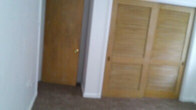 8804 Riverview Blvd, Unit AptA in St. Louis, MO - Building Photo - Building Photo