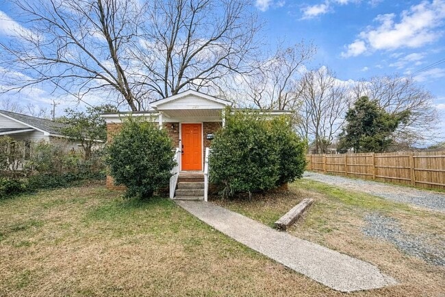 316 Skyland Ave in Charlotte, NC - Building Photo - Building Photo