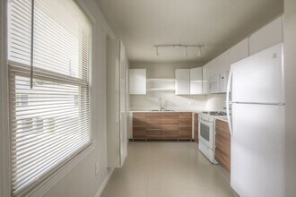 218 E 14th St in Houston, TX - Building Photo - Building Photo