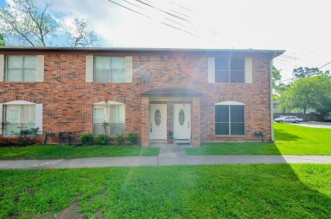 property at 2209 Bauer Dr