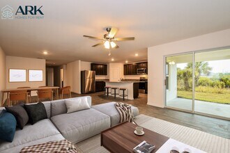 192 Blackstone Dr in Ft. Myers, FL - Building Photo - Building Photo