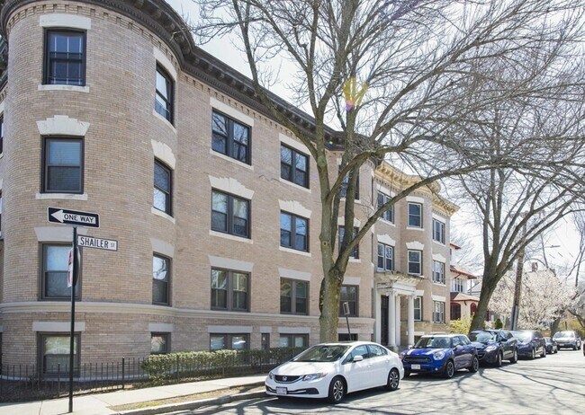 344 Harvard St, Unit 3