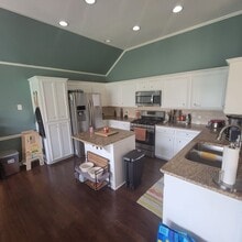 6010 Pepperwood Cir in Bossier City, LA - Building Photo - Building Photo