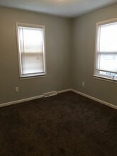 111 W Cornell Ave in Pontiac, MI - Building Photo - Building Photo