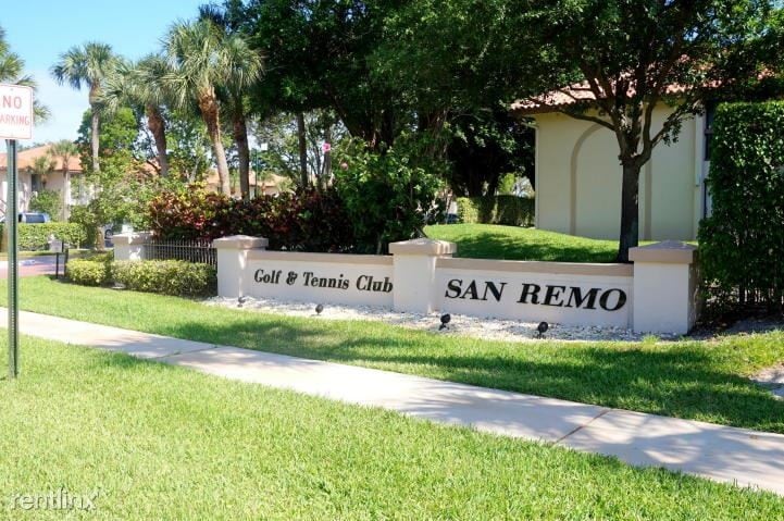 5151 W Club Cir in Boca Raton, FL - Building Photo