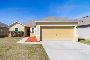 121 Sunny Day Wy in Davenport, FL - Building Photo