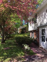 61 Kirkwood Rd in West Hartford, CT - Building Photo