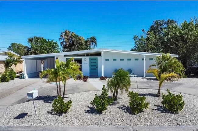 property at 6731 Northampton Pl