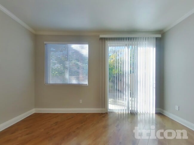 7820 Golden Ring Way in Antelope, CA - Building Photo - Building Photo