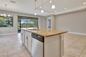 16321 Aberdeen Wy in Naples, FL - Building Photo - Building Photo