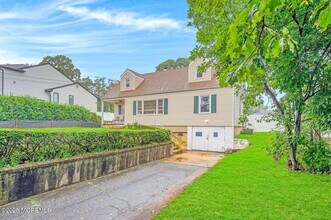 259 Garfield Ave in Ocean Township, NJ - Building Photo - Building Photo