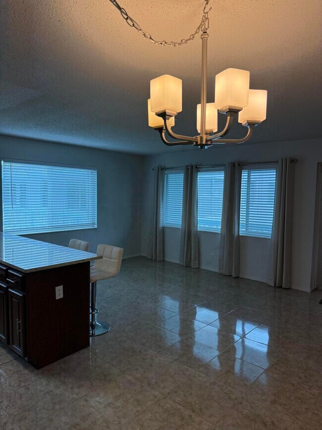 136 Dorchester F in West Palm Beach, FL - Building Photo - Building Photo