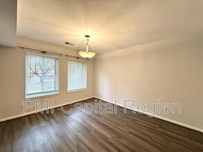 5805 Edson Ln in Rockville, MD - Building Photo - Building Photo