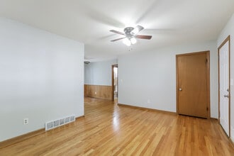 4201 S Delaware Ave in Independence, MO - Building Photo - Building Photo