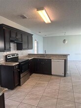 712 Parrot Ct in Kissimmee, FL - Building Photo - Building Photo