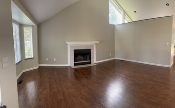 2906 32nd Ave Ct SE in Puyallup, WA - Building Photo - Building Photo