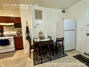 6326 N Mozart St in Chicago, IL - Building Photo - Building Photo