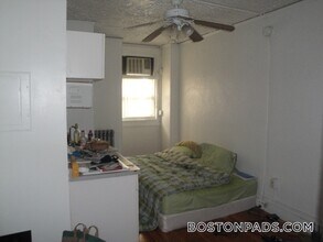 91 Westland Ave, Unit 726 in Boston, MA - Foto de edificio - Building Photo