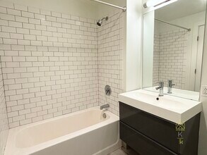 20 Sunnyside St in Boston, MA - Building Photo - Building Photo