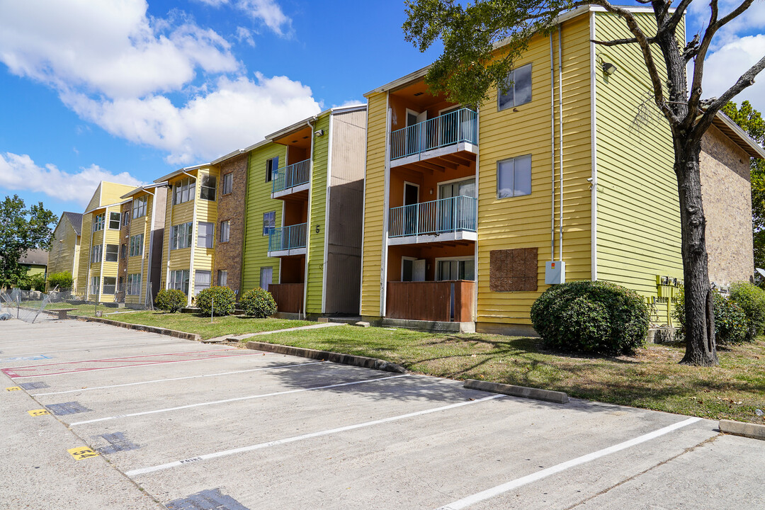 Thicket Apartments in Houston, TX - Foto de edificio