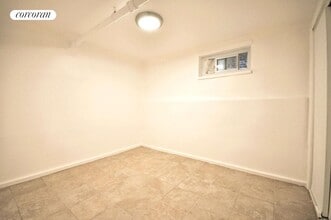 298 E 46th St in Brooklyn, NY - Foto de edificio - Building Photo