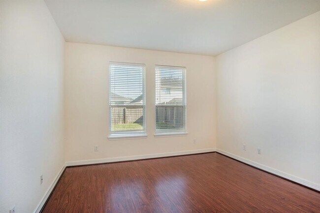 property at 19718 Summerlin Dr