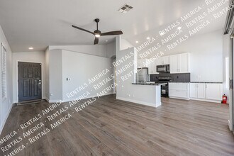1044 W Todd Dr in Tempe, AZ - Building Photo - Building Photo