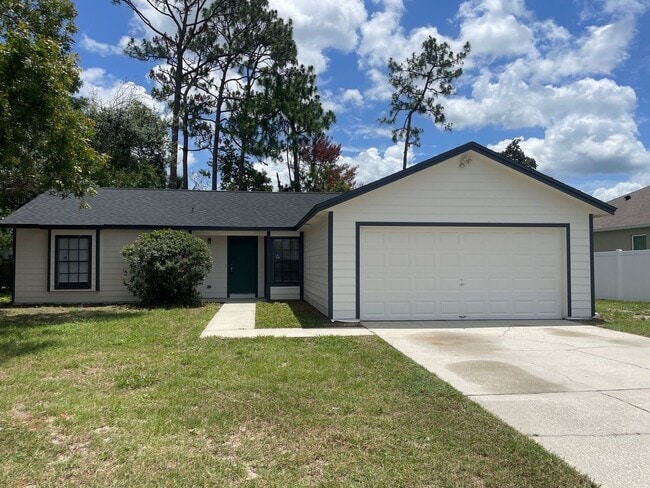 property at 1726 Howland Blvd