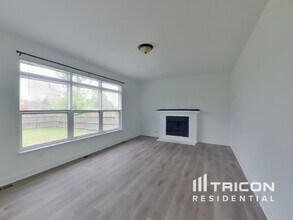 7217 Sutherland Ct in Plainfield, IL - Building Photo - Building Photo