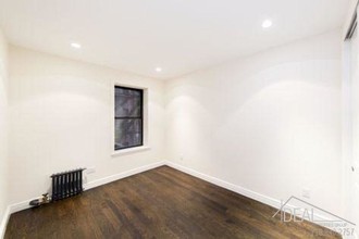 31 Linden St in Brooklyn, NY - Building Photo - Building Photo
