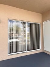 1701 NW 96th Ter, Unit 1 E in Pembroke Pines, FL - Building Photo - Building Photo